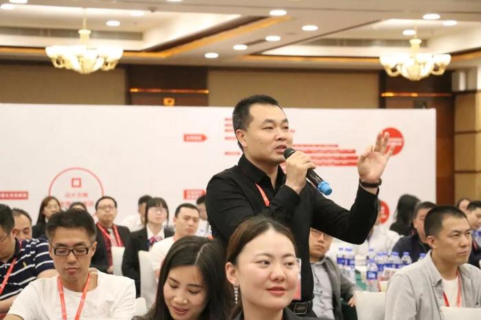 课堂互动与分享 课堂互动与分享